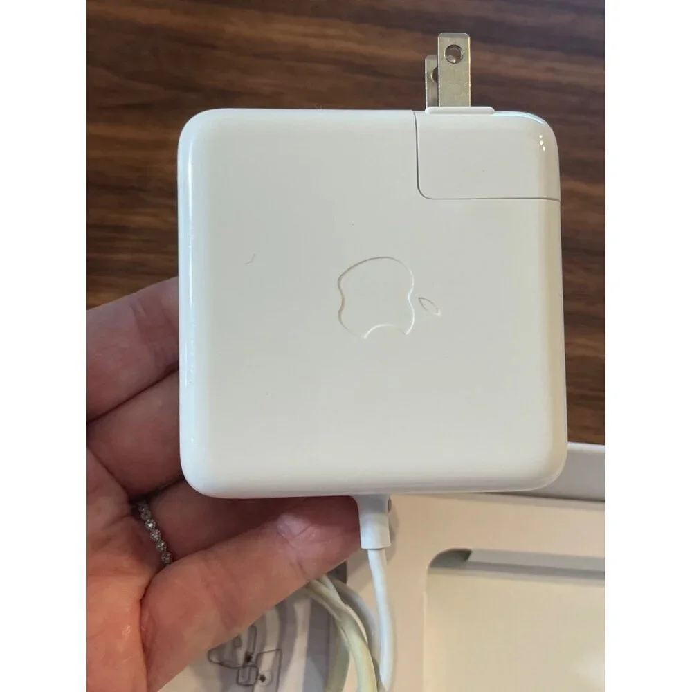Apple MagSafe 2 85W Power Adapter (MD506LL/A) for MacBook Pro White Office Work‎